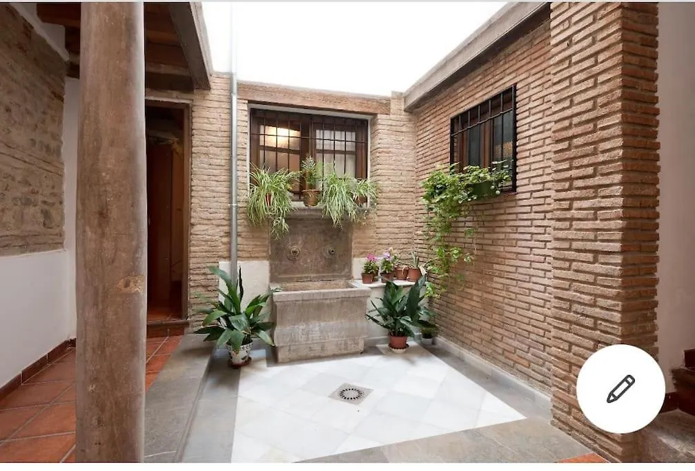 Apartamento Piso En Centro Historico Frente Alhambra Granada