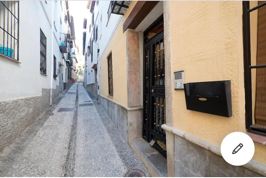 Apartamento Piso En Centro Historico Frente Alhambra Granada
